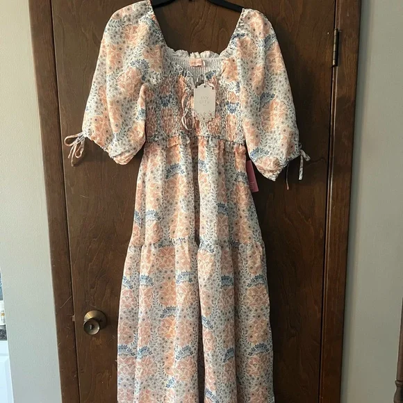 Ivy City Co Peach and Blue Floral Maxi Dress - Picture 3 of 6